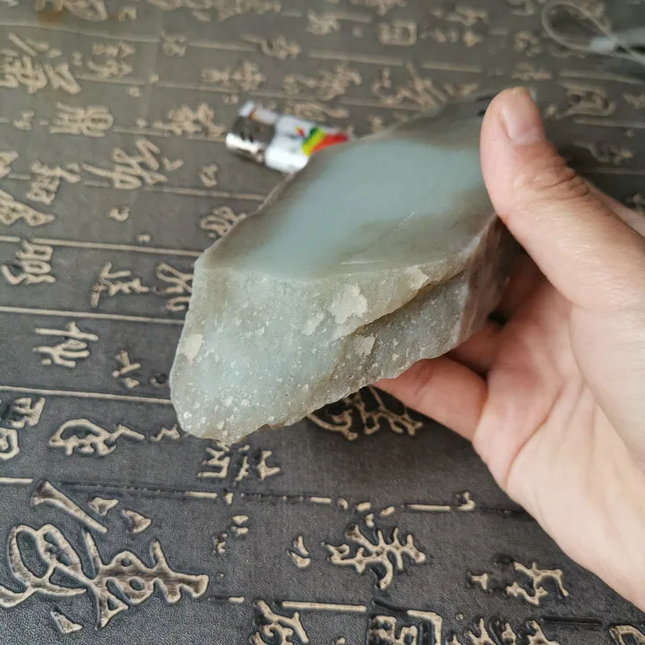 Natural Kunlun Jade Rough Nephrite Raw (539g, 15X6X3cm)