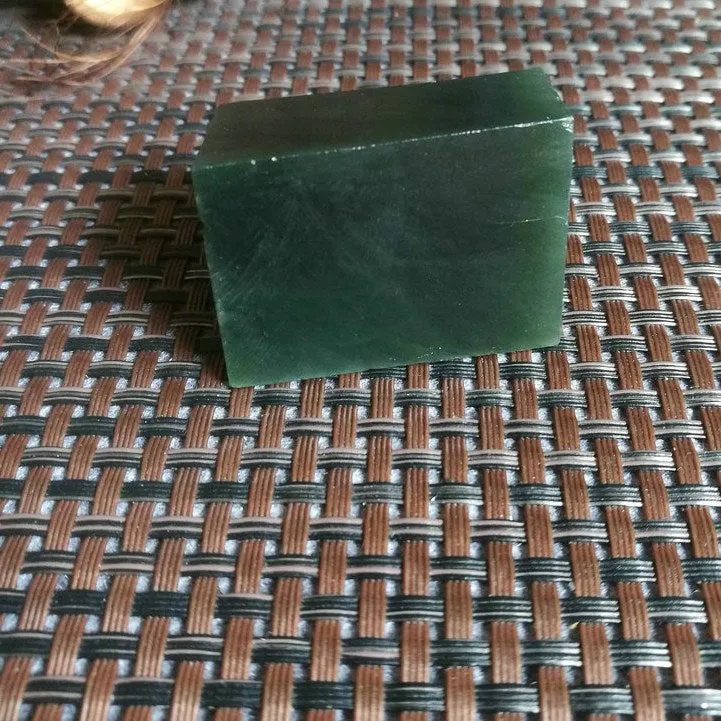 Natural Kunlun Jade Rough Nephrite Raw (92g,5X4X2.6cm)