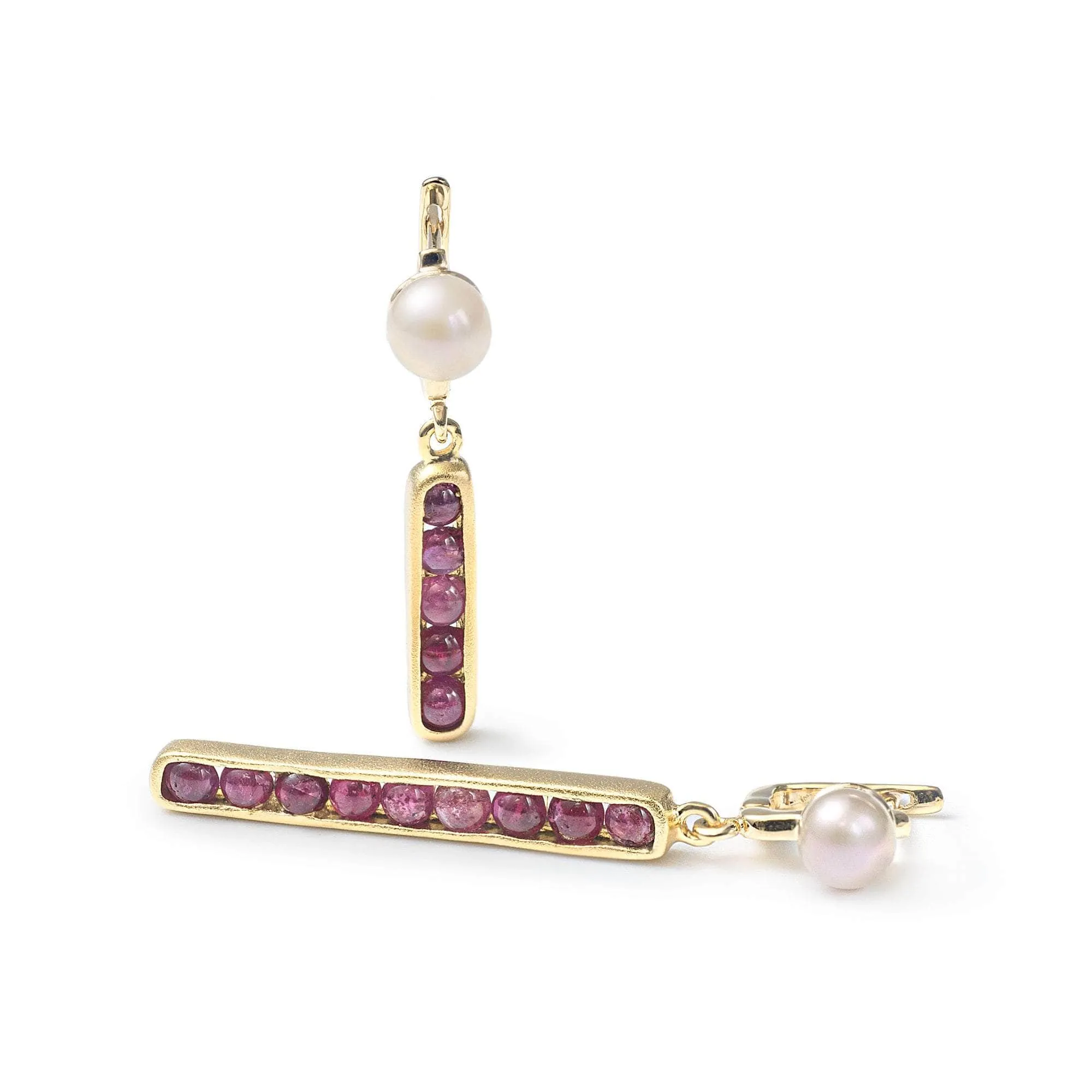 Puro Pearl and Ruby Earrings (18K Gold)