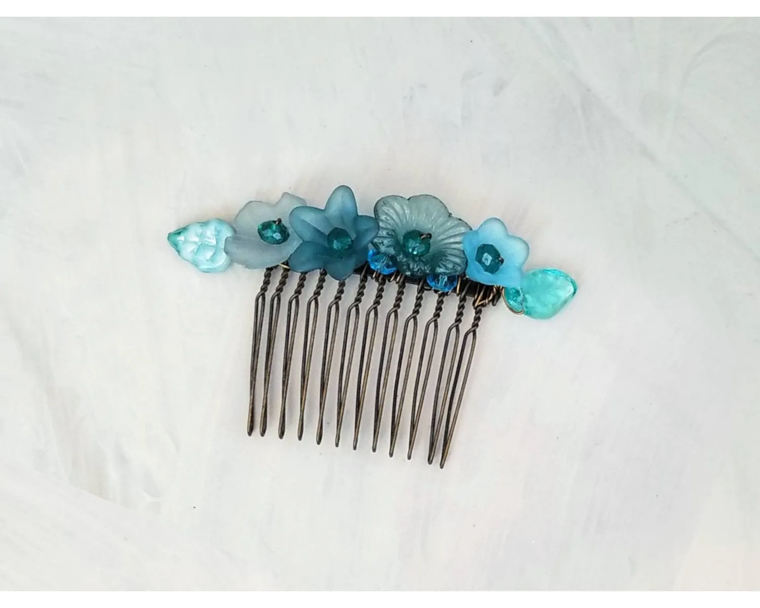 Wire Wrapped Lucite Flower Comb in Aqua Blue, Bridesmaid, Wedding, Floral, Garden, Party, Boho, Bohemian, Choice of Colors and Metals